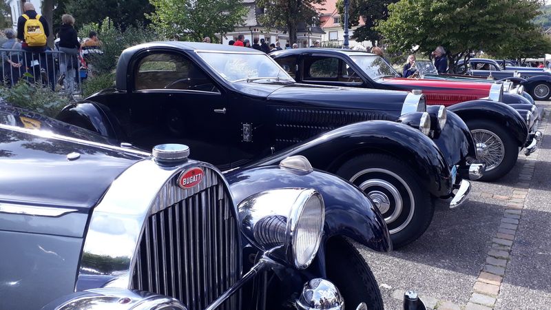 the Bugatti revue, 27-2, Bugatti 2022 Molsheim Festival