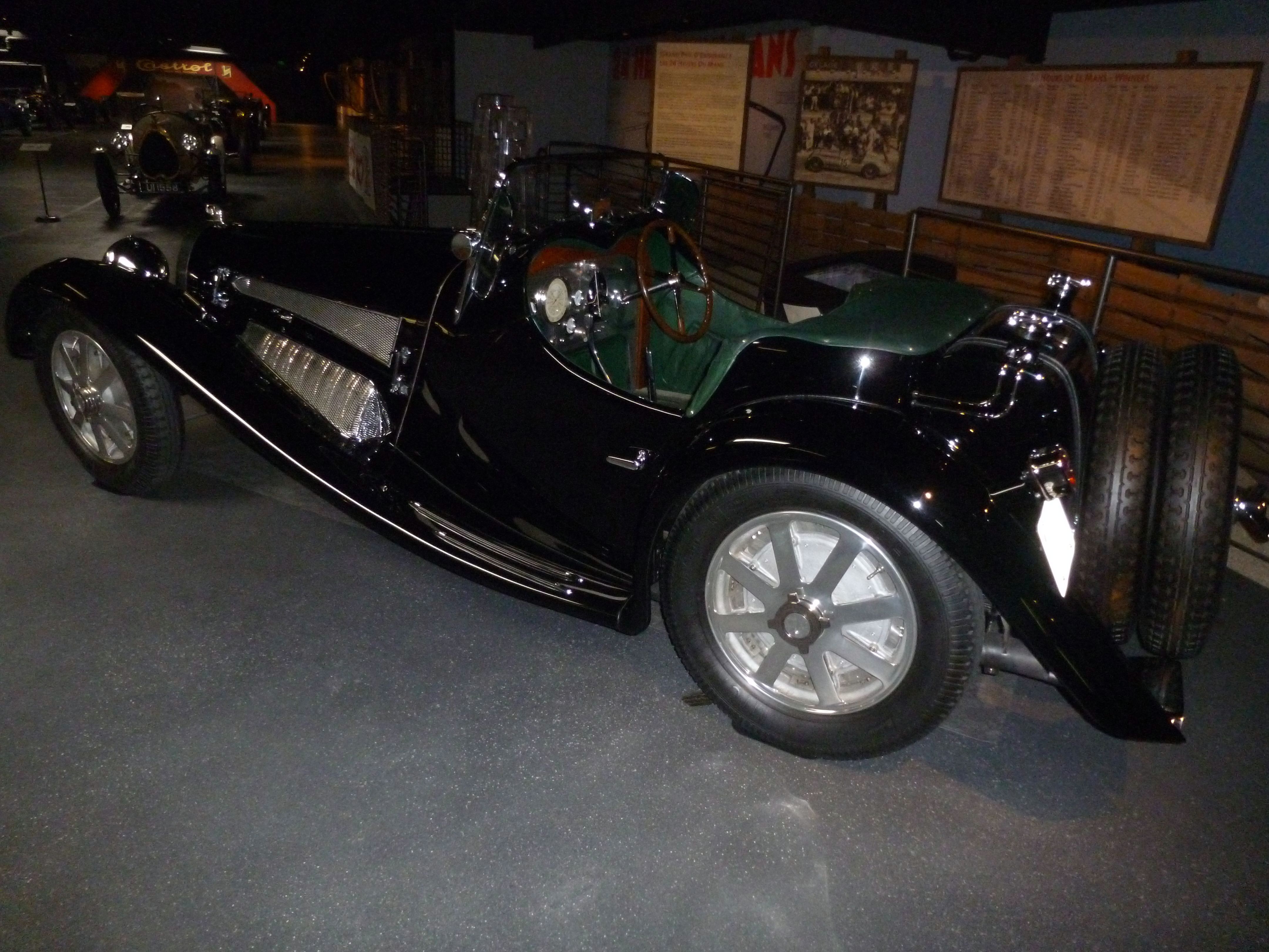 the Bugatti revue, 28-1, The Bugatti Type 54 - 54201
